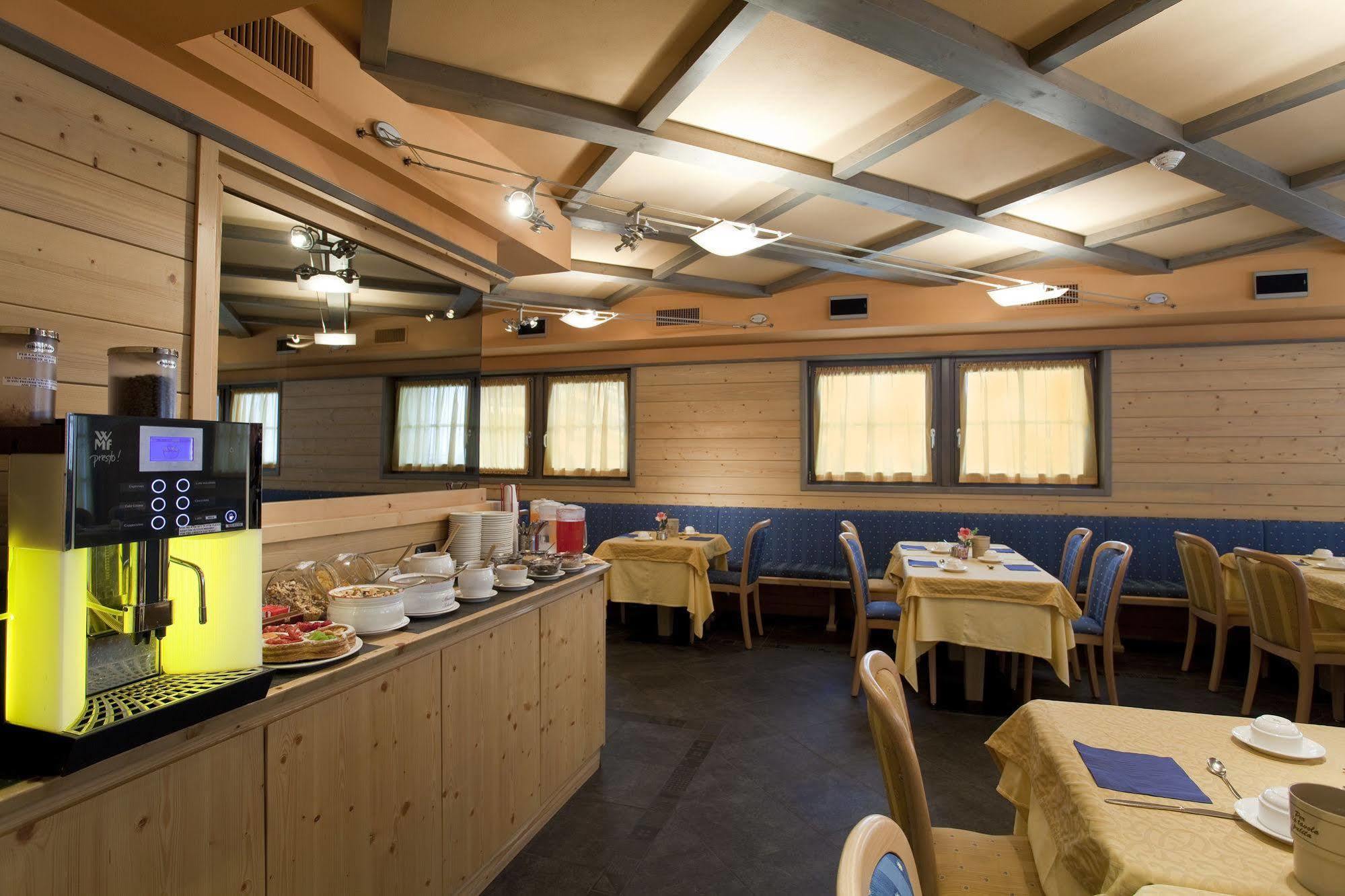 Hotel Marzia Livigno Exterior photo